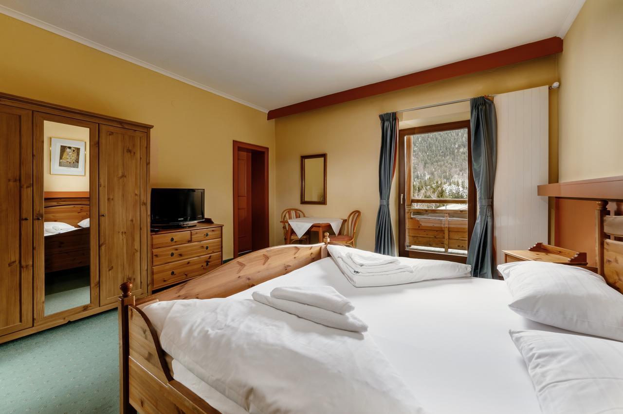 Hotel Pillerseehof Sankt Ulrich am Pillersee Zimmer foto
